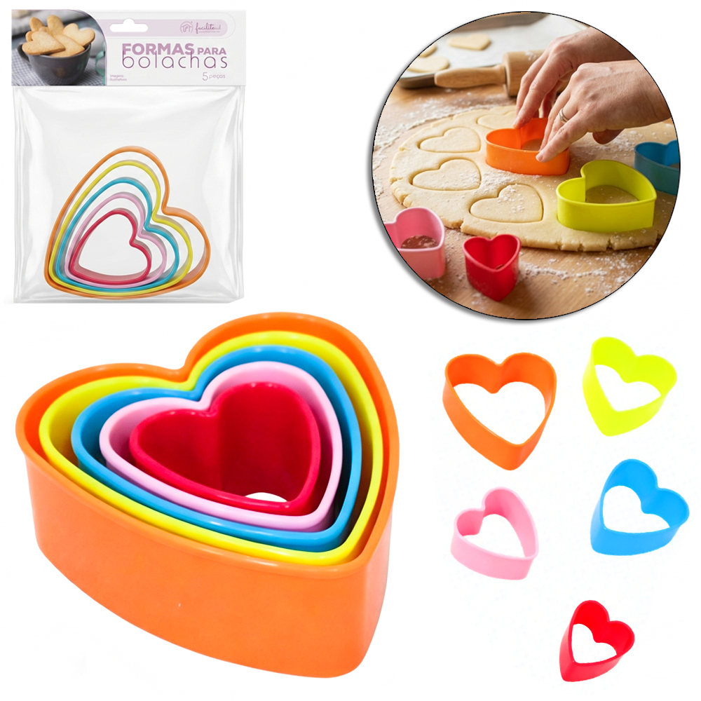 CORTADOR MOLDE DE PLASTICO PARA BISCOITO CORACAO COM 5 PECAS