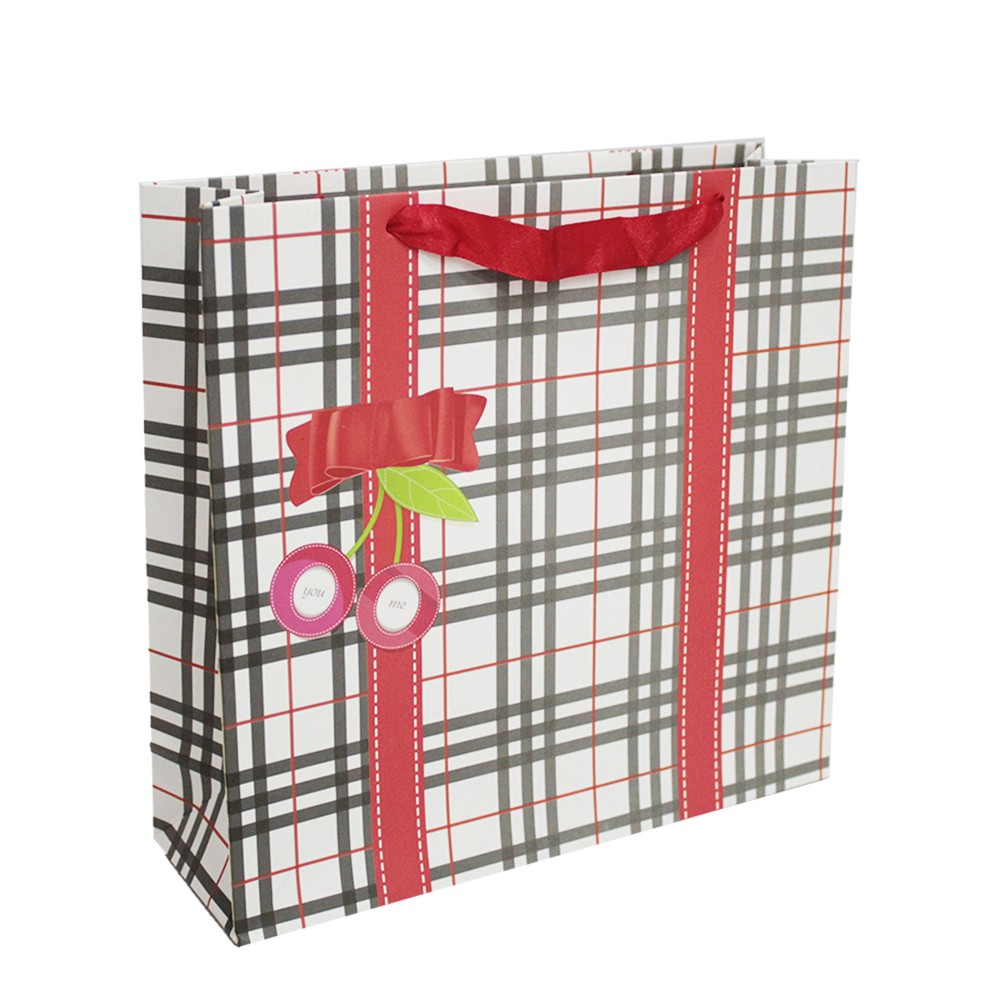 SACOLA DE PAPEL PARA PRESENTE LUXO ESTAMPAS SORTIDAS 22X21X7CM